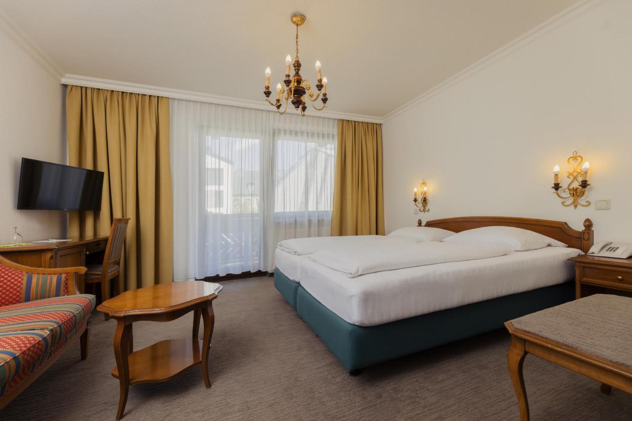 Hotel Tauernhof Kaprun Exteriör bild