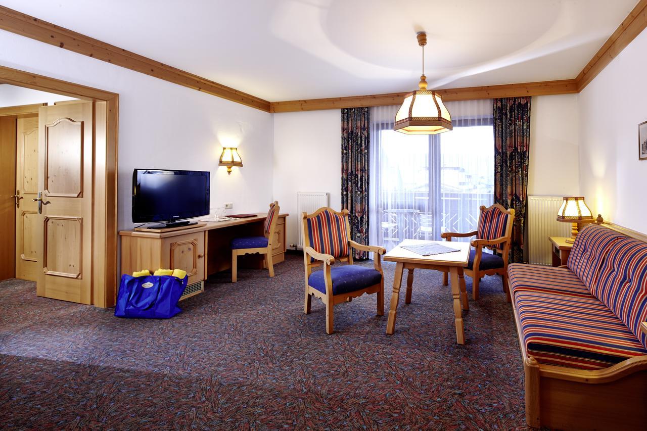 Hotel Tauernhof Kaprun Exteriör bild