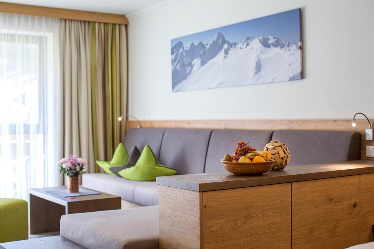 Hotel Tauernhof Kaprun Exteriör bild
