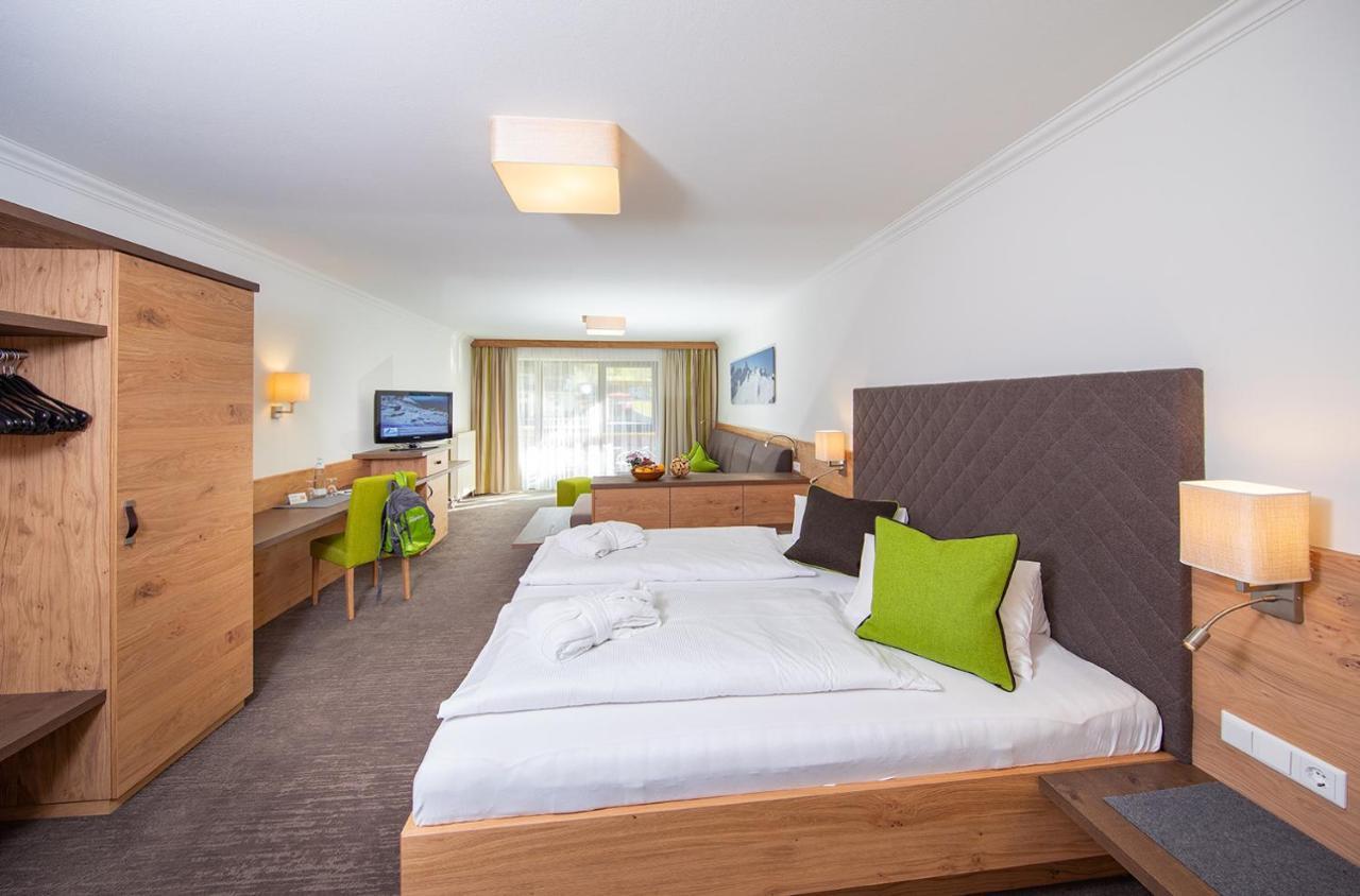 Hotel Tauernhof Kaprun Exteriör bild