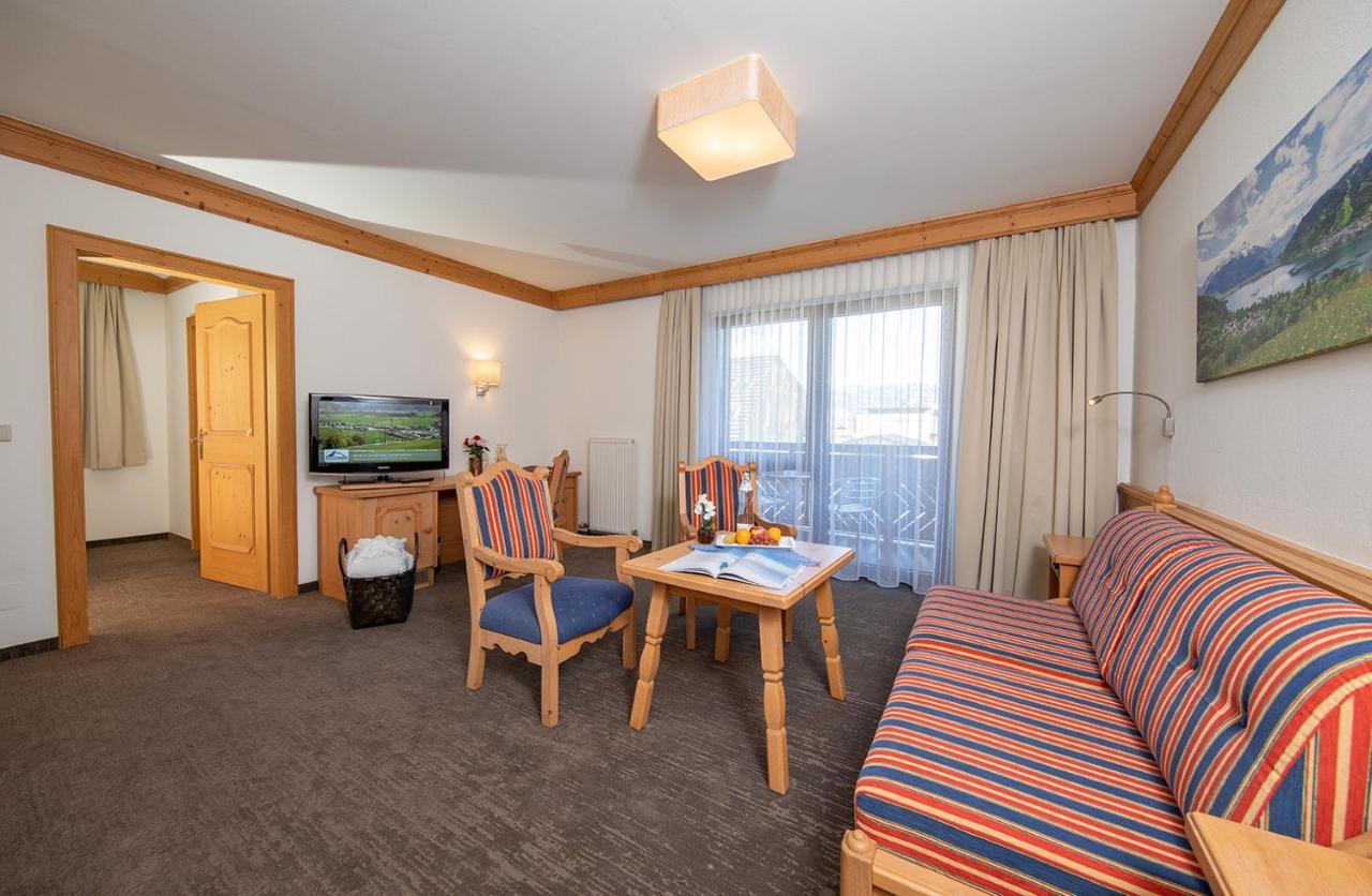 Hotel Tauernhof Kaprun Exteriör bild